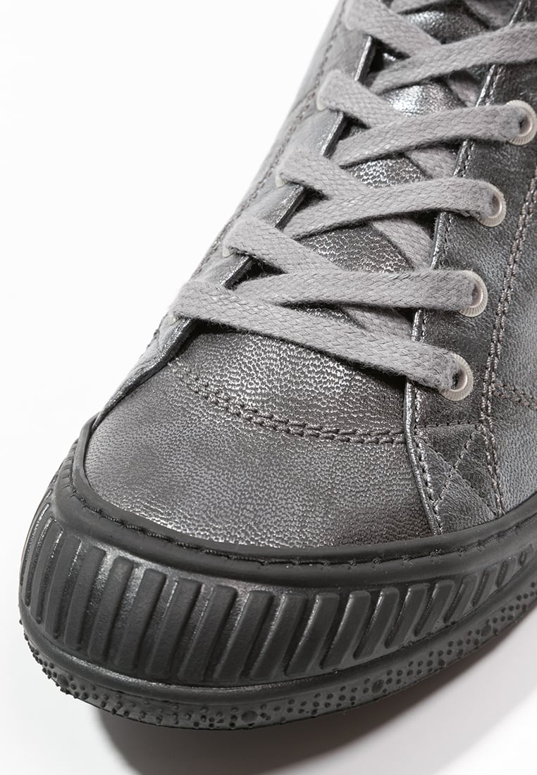dr martens 939 gaucho